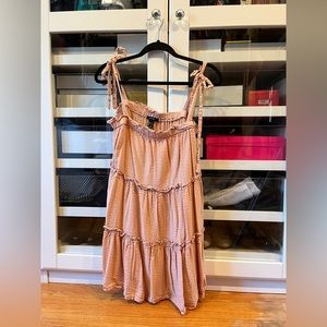 Forever 21 nude beige summer dress